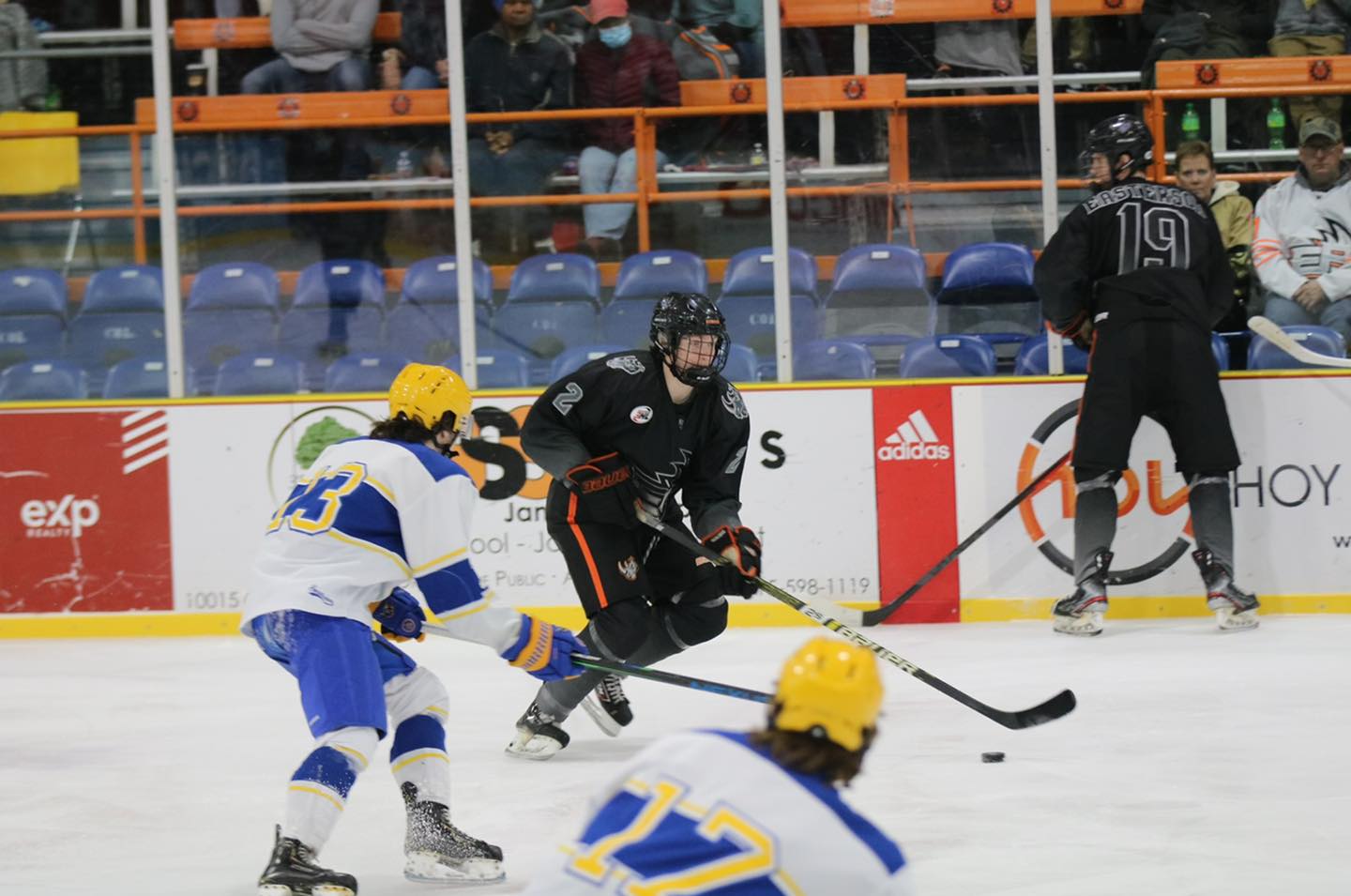 The El Paso Rhinos defeated the Austin Ice Bats in their first game of the series 8-3.